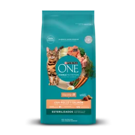 PURINA ONE Gatos Esterilizados - Pollo y Salmón 2Kg